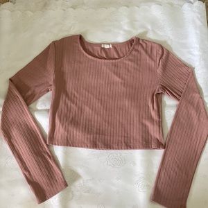 Long sleeve crop top